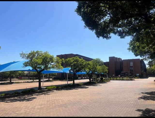 BUSINESS PROPERTY TO RENT IN ALRODE